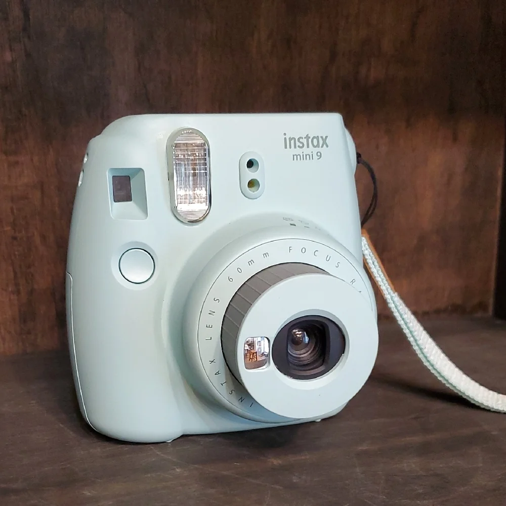 Instax Mini 9 Instant Camera - Mint Green